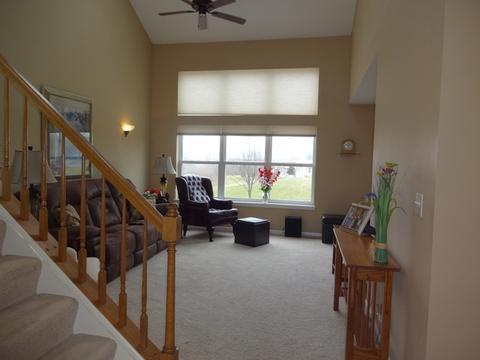 289 Beaumont Ct, Bartlett, IL 60103 photo 2