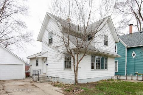 422 Saint Charles St, Elgin, IL 60120 photo 1