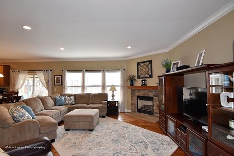 1054 Griffith Ave, Elburn, IL 60119 photo 8