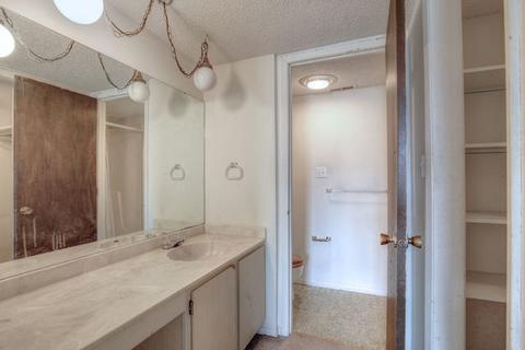 2115 Melrose Dr #B, Champaign, IL 61820 photo 12