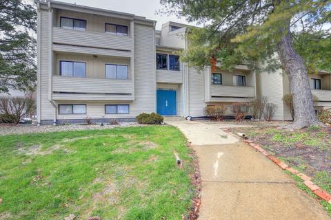 2115 Melrose Dr #B, Champaign, IL 61820 photo 1