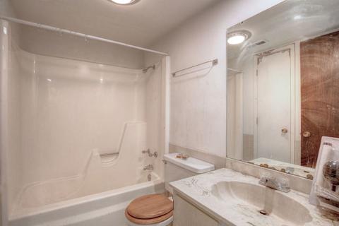 2115 Melrose Dr #B, Champaign, IL 61820 photo 15