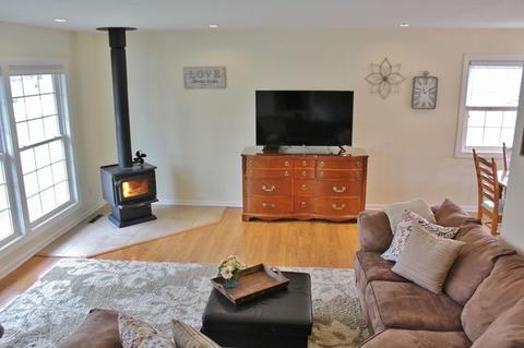 5000 Pistakee Dr, Mchenry, IL 60051 photo 3