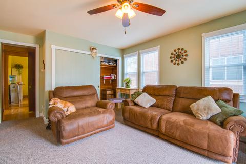 319 E 14th St, Lockport, IL 60441 photo 11