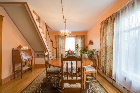 319 E 14th St, Lockport, IL 60441 photo 8