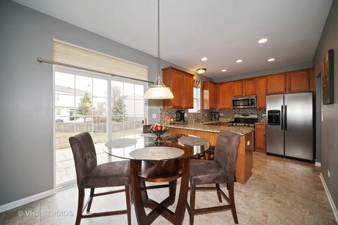 7309 Ashbrook Ln, Plainfield, IL 60586 photo 5