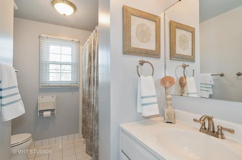 1064 Windsor Dr, Wheaton, IL 60189 photo 12