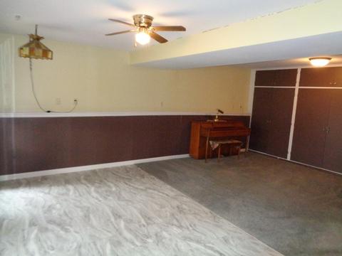 3913 Grand Ave, Mchenry, IL 60050 photo 22