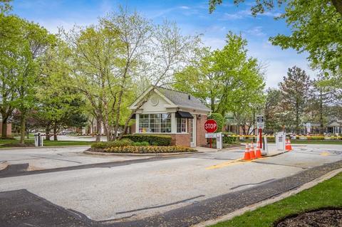 103 Cornell Ct, Glenview, IL 60026 photo 3