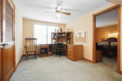 3660 Lexington Dr, Hoffman Estates, IL 60192 photo 13