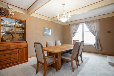 3660 Lexington Dr, Hoffman Estates, IL 60192 photo 3