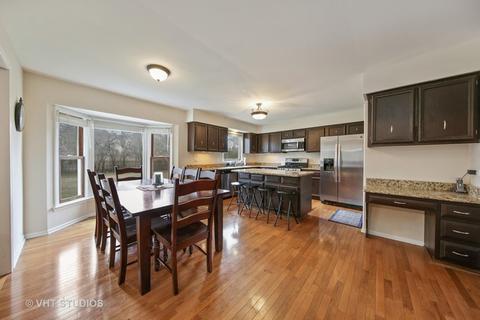2018 Dorset Dr, Wheaton, IL 60189 photo 6