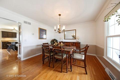 2018 Dorset Dr, Wheaton, IL 60189 photo 8