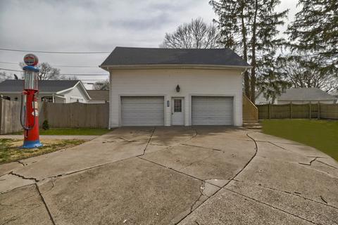 205 E Scott St, Tuscola, IL 61953 photo 69