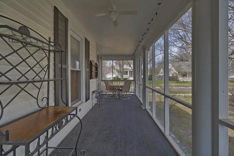 205 E Scott St, Tuscola, IL 61953 photo 15