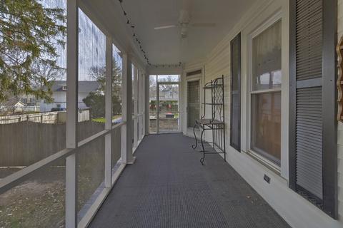 205 E Scott St, Tuscola, IL 61953 photo 17