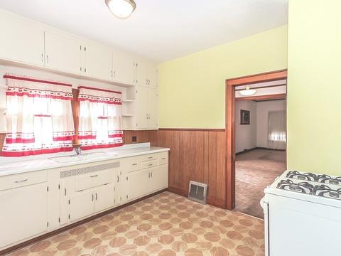 2822 Ridge Rd, Lansing, IL 60438 photo 5
