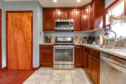 14951 Springfield Ave, Midlothian, IL 60445 photo 4
