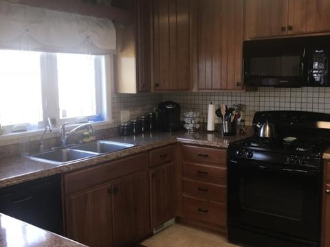 654 E Porter Ave, Watseka, IL 60970 photo 12