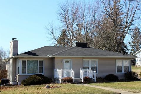 411 S Heaton St, Morrison, IL 61270 photo 1