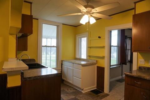 210 E Main St, Camargo, IL 61919 photo 17