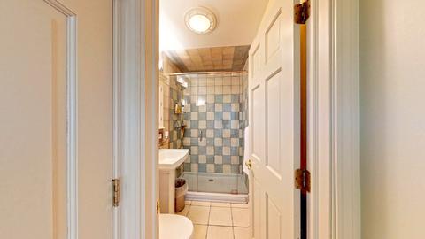 539 E 8th Ave, Naperville, IL 60563 photo 18