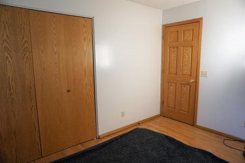 801 Castleton Dr, Champaign, IL 61821 photo 21