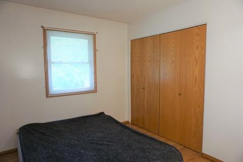 801 Castleton Dr, Champaign, IL 61821 photo 20