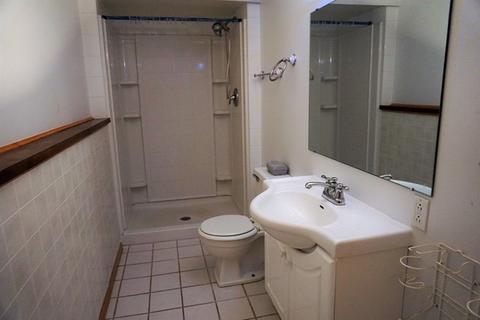 801 Castleton Dr, Champaign, IL 61821 photo 33