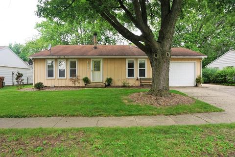 801 Castleton Dr, Champaign, IL 61821 photo 1