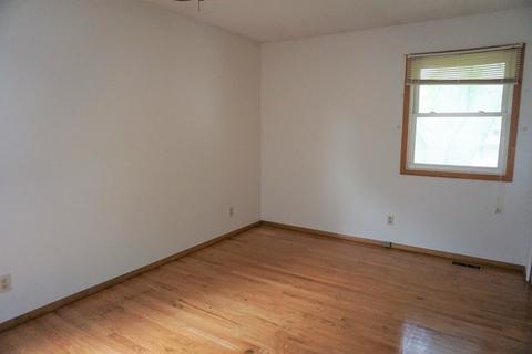 801 Castleton Dr, Champaign, IL 61821 photo 16