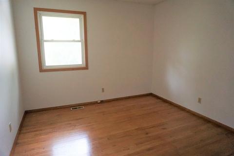 801 Castleton Dr, Champaign, IL 61821 photo 22