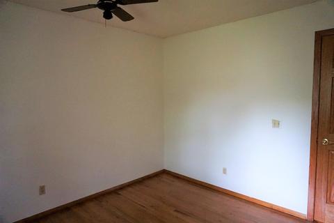 801 Castleton Dr, Champaign, IL 61821 photo 24