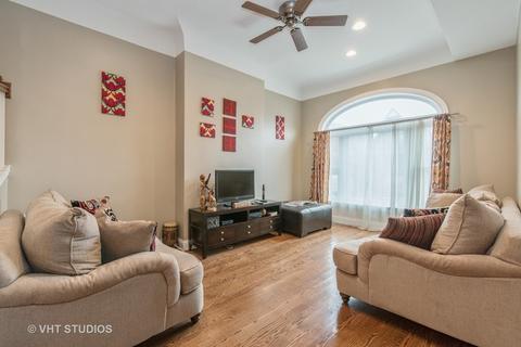 4126 S Berkeley Ave, Chicago, IL 60653 photo 3