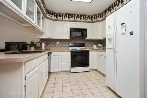 1656 Pebble Beach Dr, Hoffman Estates, IL 60169 photo 5