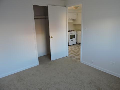 8811 Dee Rd, Des Plaines, IL 60016 photo 24