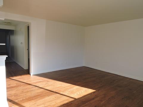 8811 Dee Rd, Des Plaines, IL 60016 photo 6