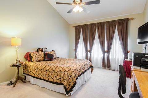 4125 Whitehall Ln, Algonquin, IL 60102 photo 5