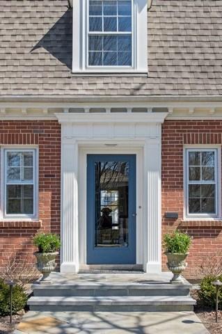 155 Spring Ln, Winnetka, IL 60093 photo 2