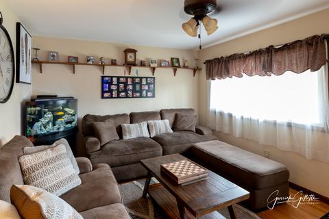 203 Edgelawn Dr, Plano, IL 60545 photo 5