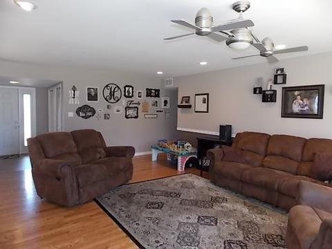 1721 Chippendale Rd, Hoffman Estates, IL 60169 photo 9