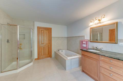 1575 Far Hills Dr, Bartlett, IL 60103 photo 38