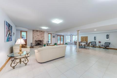 1575 Far Hills Dr, Bartlett, IL 60103 photo 47
