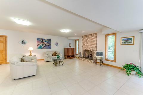 1575 Far Hills Dr, Bartlett, IL 60103 photo 48