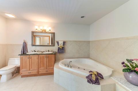1575 Far Hills Dr, Bartlett, IL 60103 photo 33