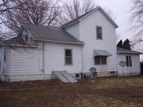 2119 N 400 East Rd, Danforth, IL 60930 photo 2