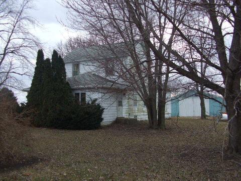 2119 N 400 East Rd, Danforth, IL 60930 photo 1
