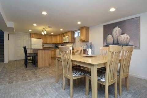 986 S 2nd Ave, Des Plaines, IL 60016 photo 18