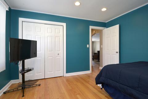 986 S 2nd Ave, Des Plaines, IL 60016 photo 13