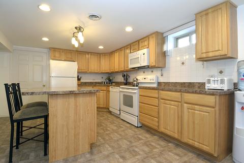 986 S 2nd Ave, Des Plaines, IL 60016 photo 17